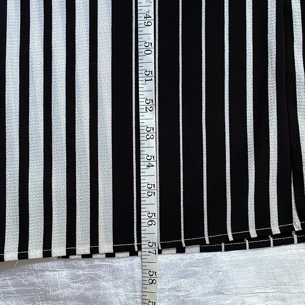Revamped jumpsuit Black and white striped Wide leg (Never Worn) Size S - Picture 5 of 7